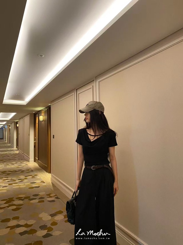 垂領線條上衣